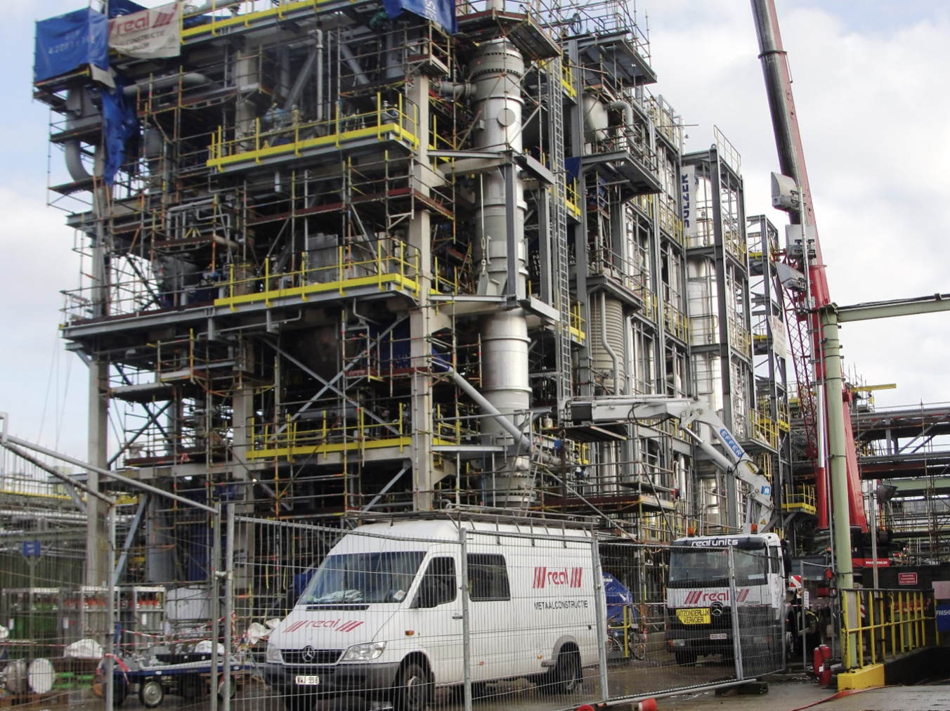 Real CORP in Sint-Gillis-Waas - duurzame petrochemische en staalbouw